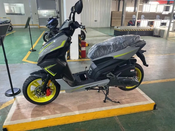 Скутер Regulmoto (Регулмото) X - 1 (LJ - 2) белый/красный с ПТС - купить с доставкой, по выгодной цене в интернет-магазине Мототека